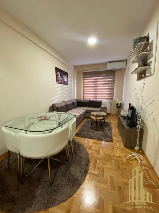 Mirkovic Lux Apartment *